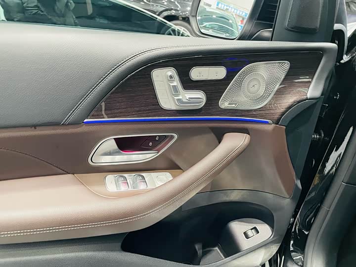 Фото 9 - Mercedes-Benz GLS-Class