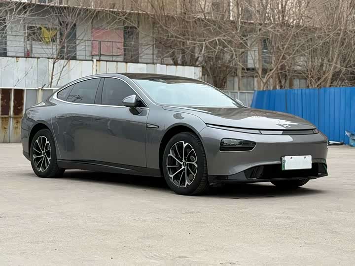 Фото 3 - XPeng P7