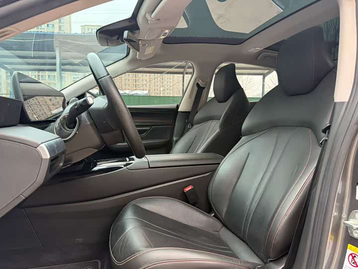 Фото 4 - XPeng P7