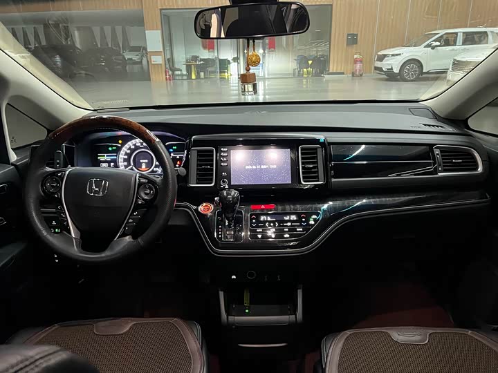 Фото 5 - Honda Elysion