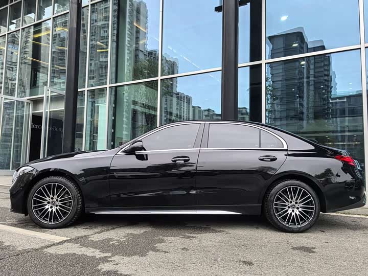 Фото 4 - Mercedes-Benz C-Class