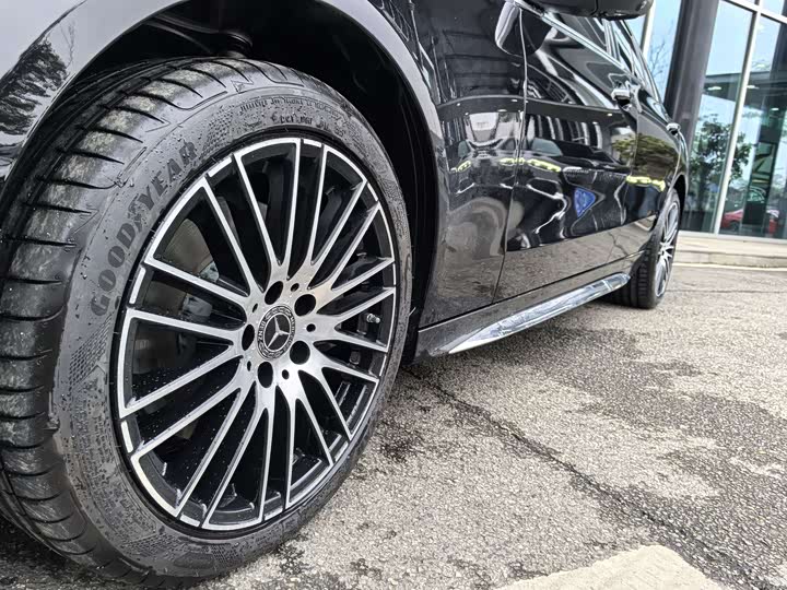 Фото 7 - Mercedes-Benz C-Class