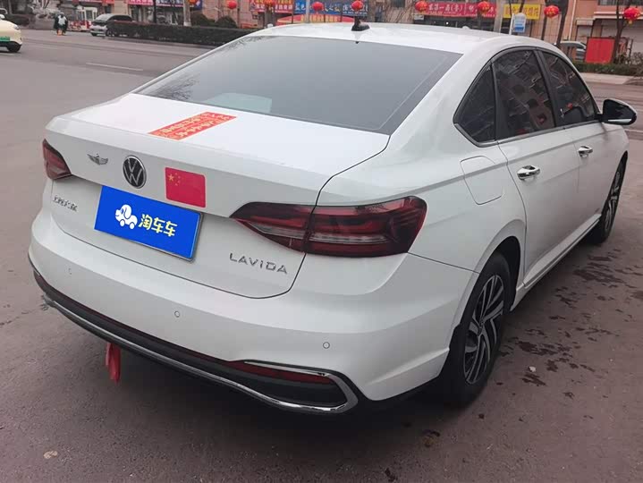 Фото 3 - Volkswagen Lavida