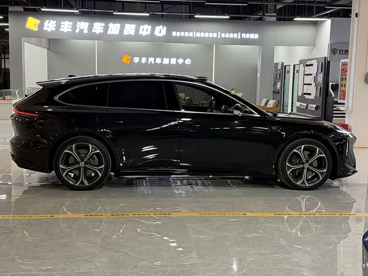 Фото 4 - Nio ET5T