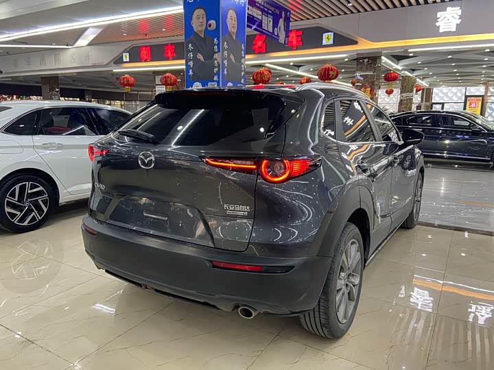 Фото 4 - Mazda CX-30