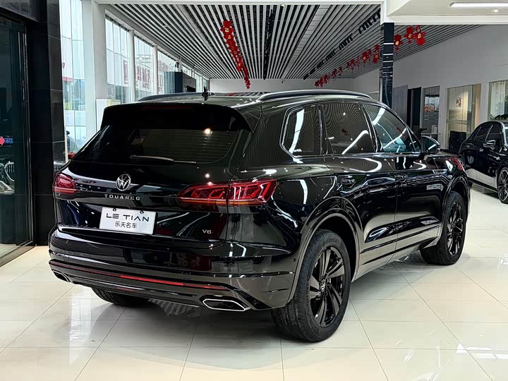 Volkswagen Touareg 2022 2022款 3.0TSI 锐享版 曜黑运动套装