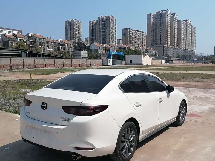 Фото 2 - Mazda 3 (Axela)