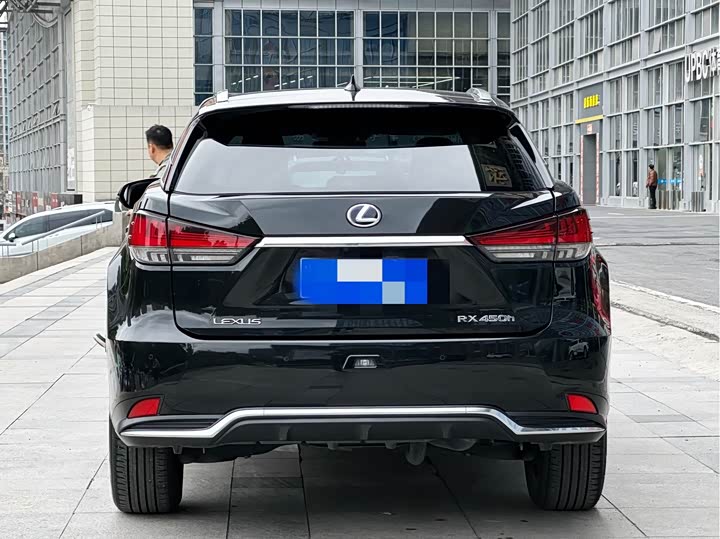 Фото 5 - Lexus RX