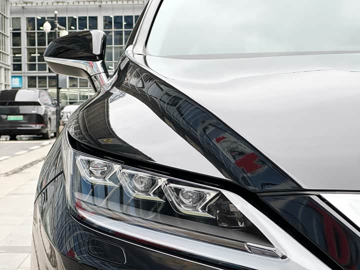 Фото 7 - Lexus RX