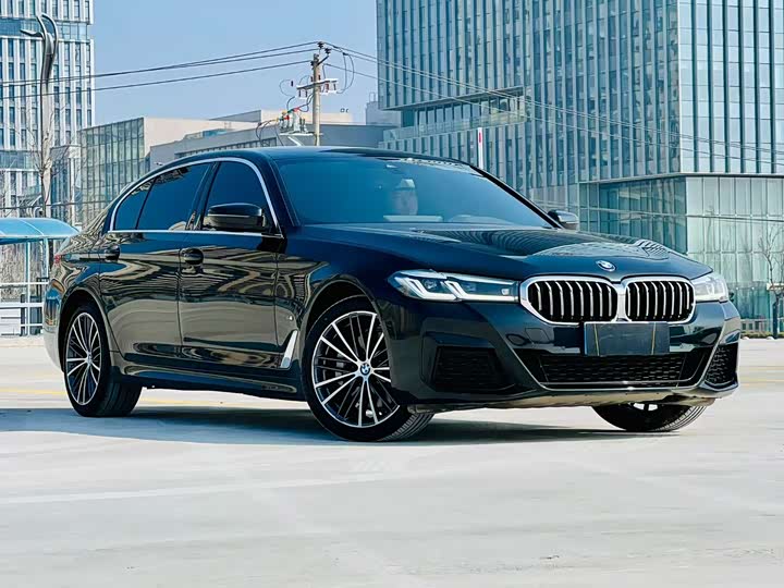 Фото 3 - BMW 5 Series