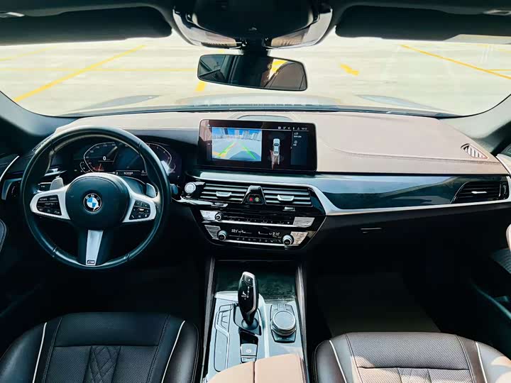 Фото 5 - BMW 5 Series