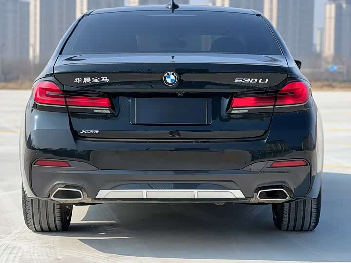 Фото 8 - BMW 5 Series