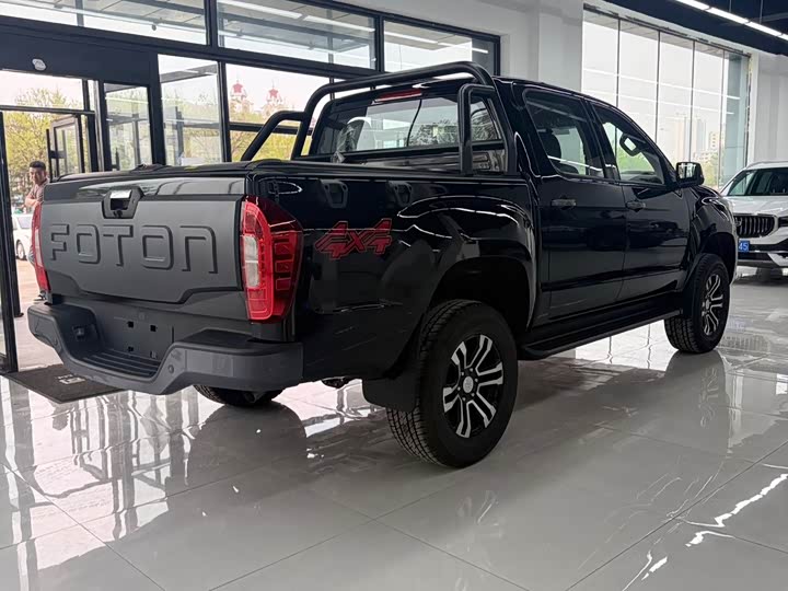 Foton Tunland F9 2022 2022款 2.0T汽油手动四驱豪华型标箱4G20TI5
