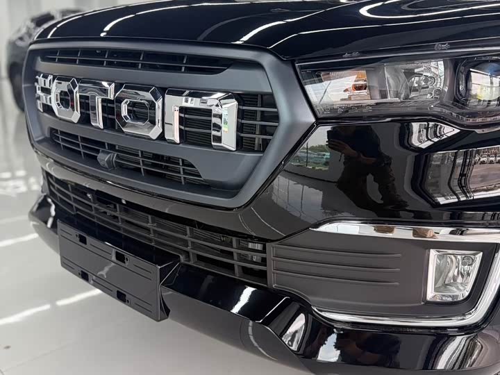 Foton Tunland F9 2022 2022款 2.0T汽油手动四驱豪华型标箱4G20TI5