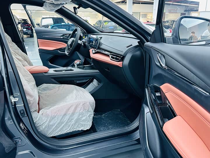 Фото 8 - Changan X5 Plus