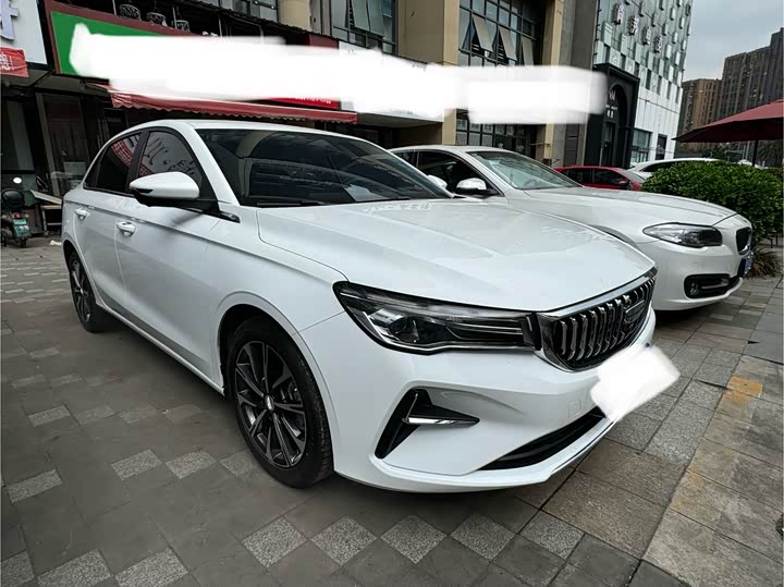 Фото 3 - Geely Emgrand