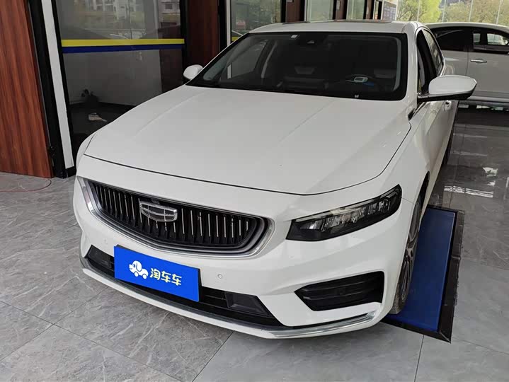 Фото 1 - Geely Preface