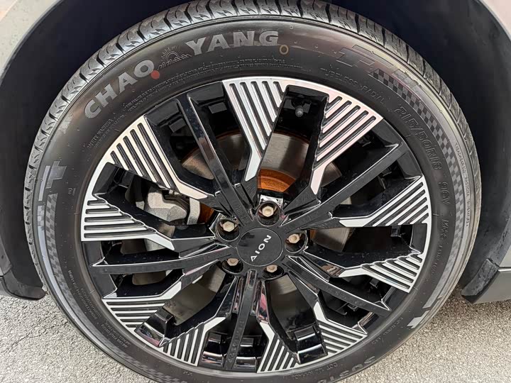 Фото 6 - GAC Aion Y