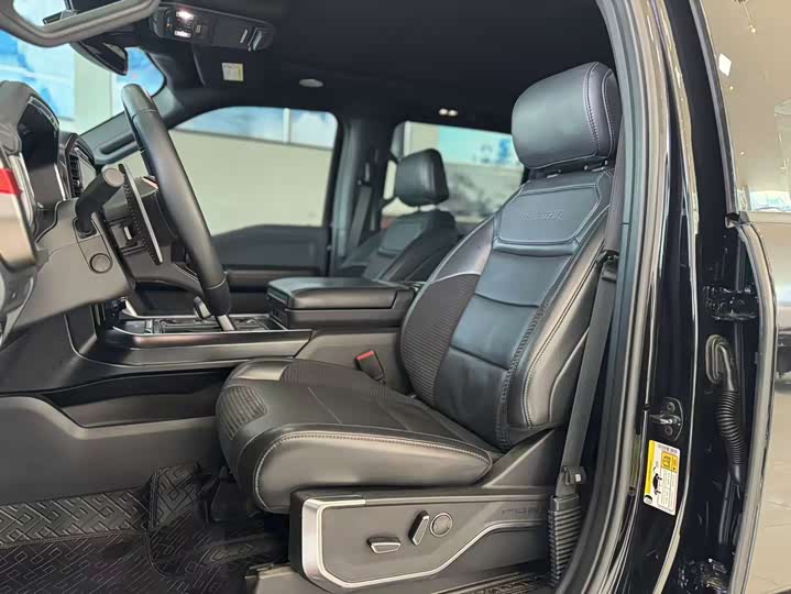 Photo 8 - Ford F-150 Raptor