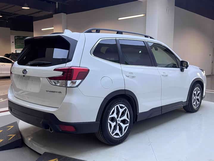Фото 7 - Subaru Forester