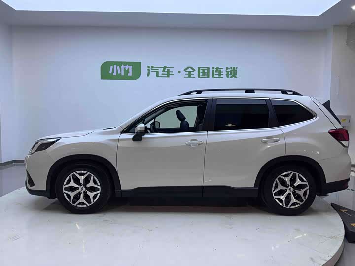 Фото 8 - Subaru Forester