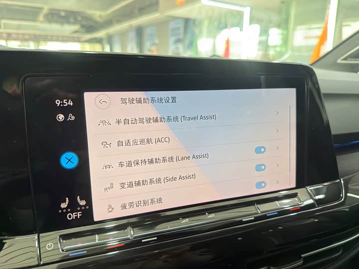 Фото 8 - Volkswagen Golf