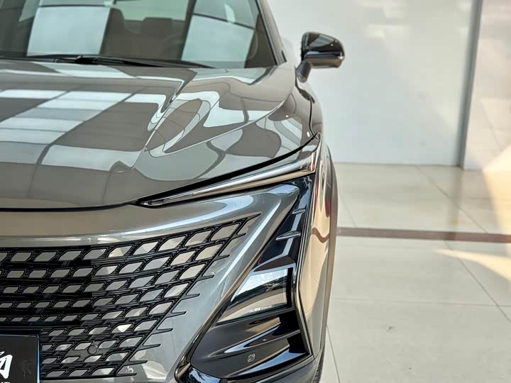 Photo 4 - Changan UNI-T