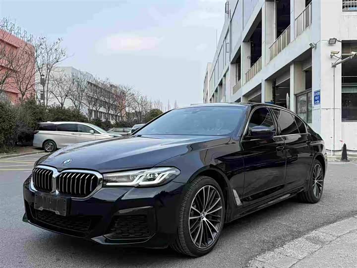 Photo 1 - BMW 5 Series