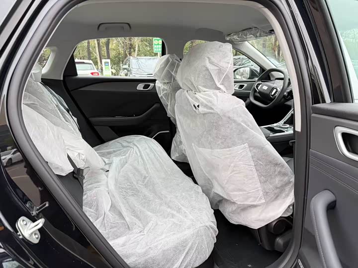 Photo 7 - Geely Galaxy Starshine 6