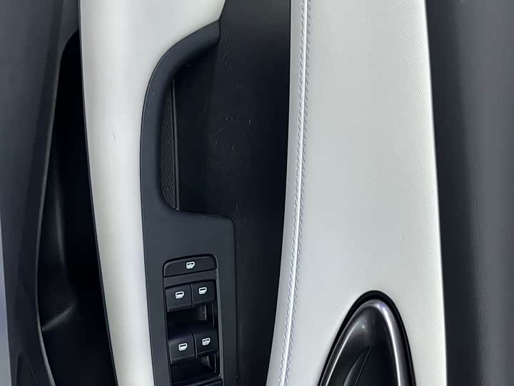 Фото 4 - BYD Seal 05 DM-i Hybrid