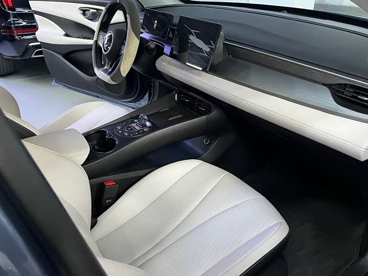 Фото 8 - BYD Seal 05 DM-i Hybrid