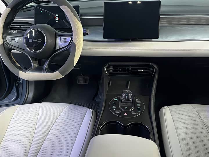 Фото 9 - BYD Seal 05 DM-i Hybrid