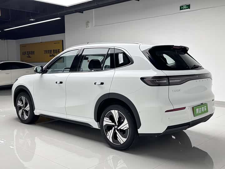 Фото 4 - Geely Galaxy E5