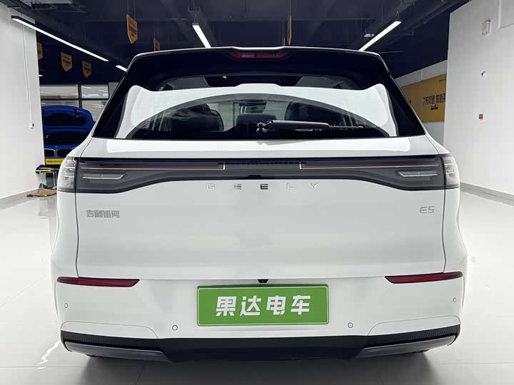 Фото 6 - Geely Galaxy E5