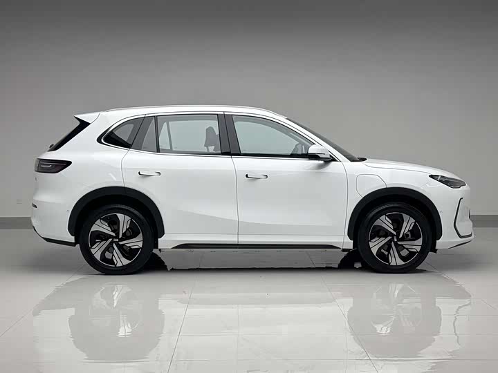 Фото 8 - Geely Galaxy E5