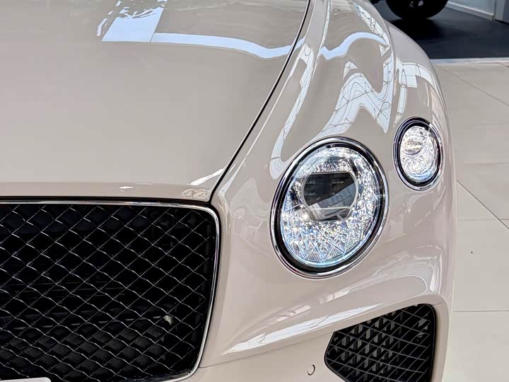 Фото 3 - Bentley Continental GT