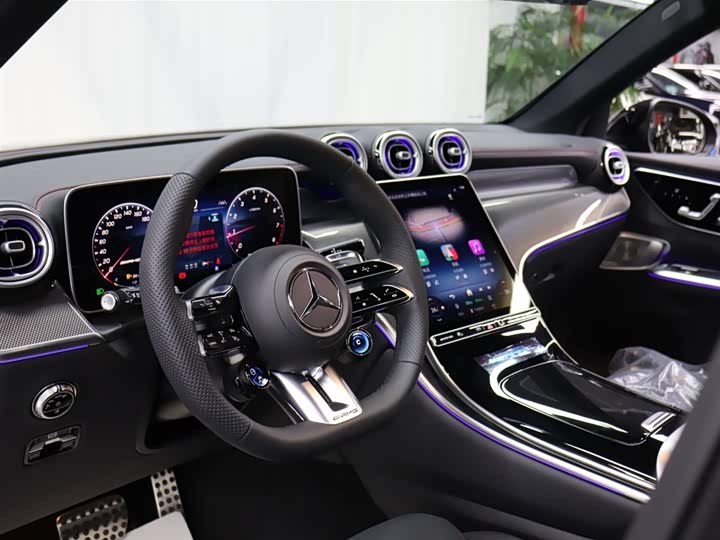 Фото 7 - Mercedes-Benz GLC-Class AMG