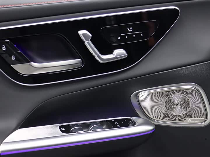 Фото 9 - Mercedes-Benz GLC-Class AMG