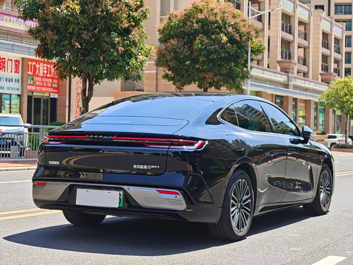 Фото 6 - Geely Galaxy Starshine 8 EM-i