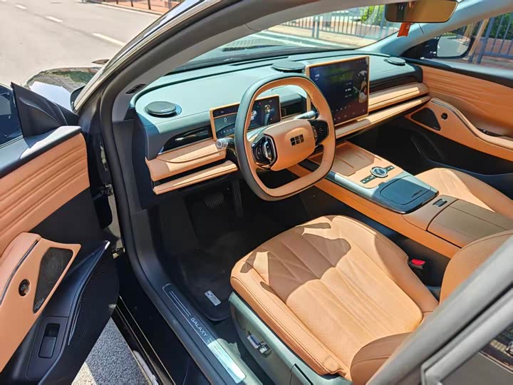 Фото 8 - Geely Galaxy Starshine 8 EM-i