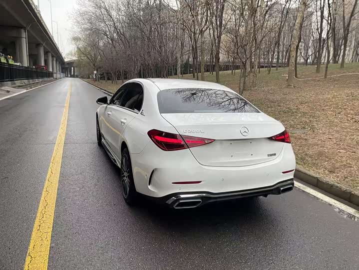 Фото 4 - Mercedes-Benz C-Class