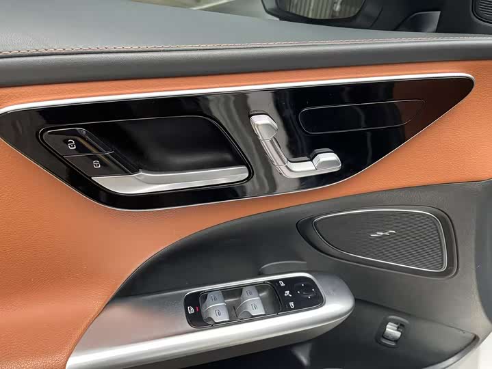 Фото 9 - Mercedes-Benz C-Class