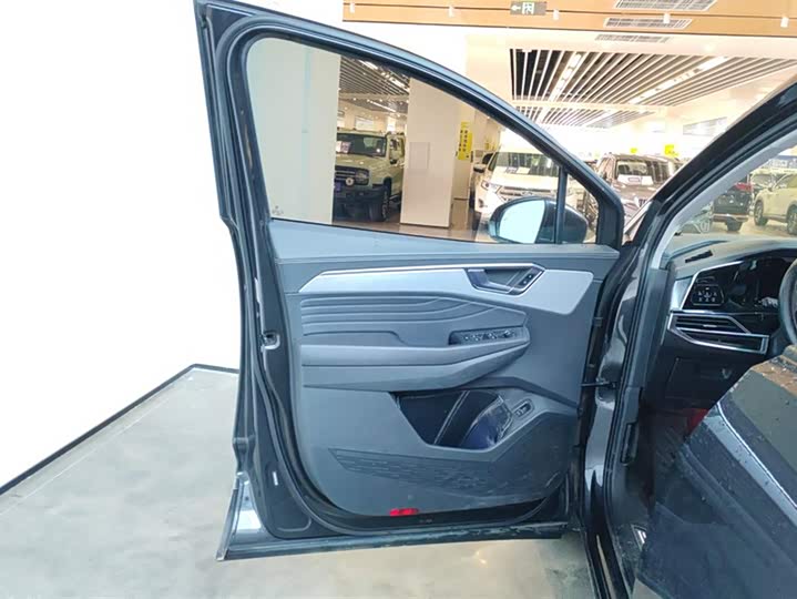 Photo 7 - Volkswagen Talagon