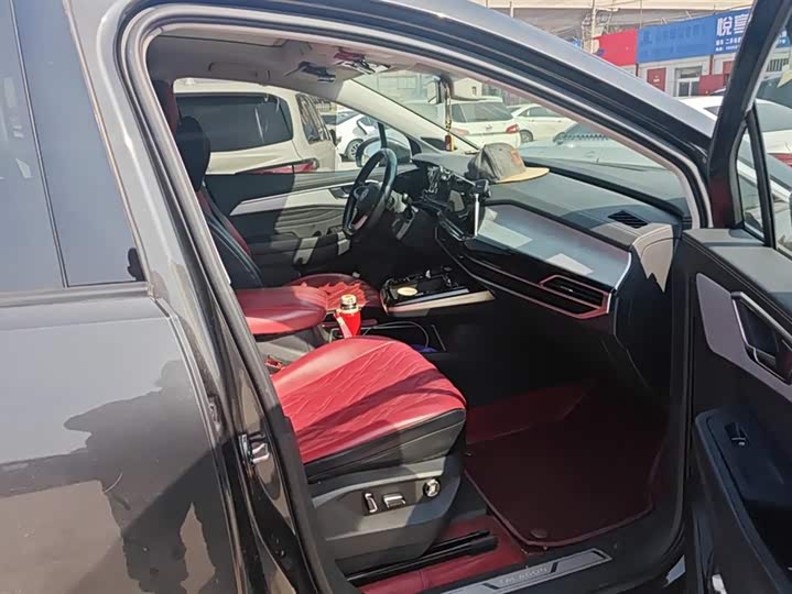 Photo 8 - Volkswagen Talagon