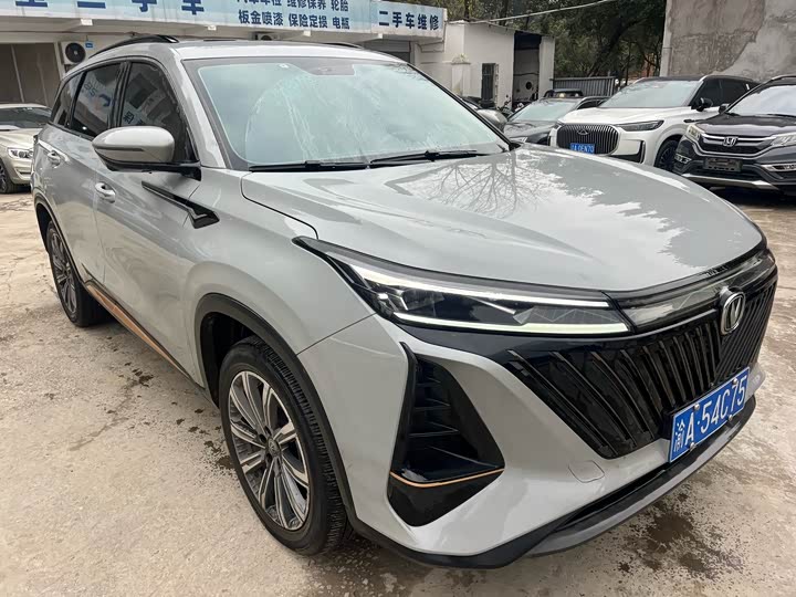 Фото 3 - Changan CS75 Plus