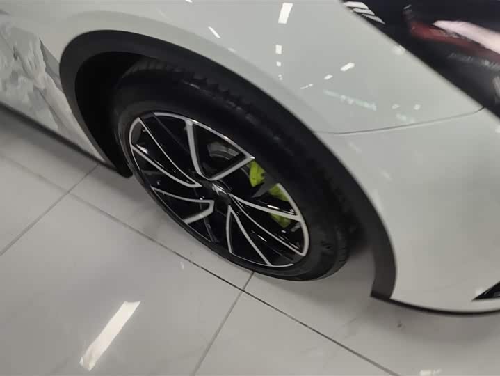 Фото 6 - BAIC Arcfox Alpha S5