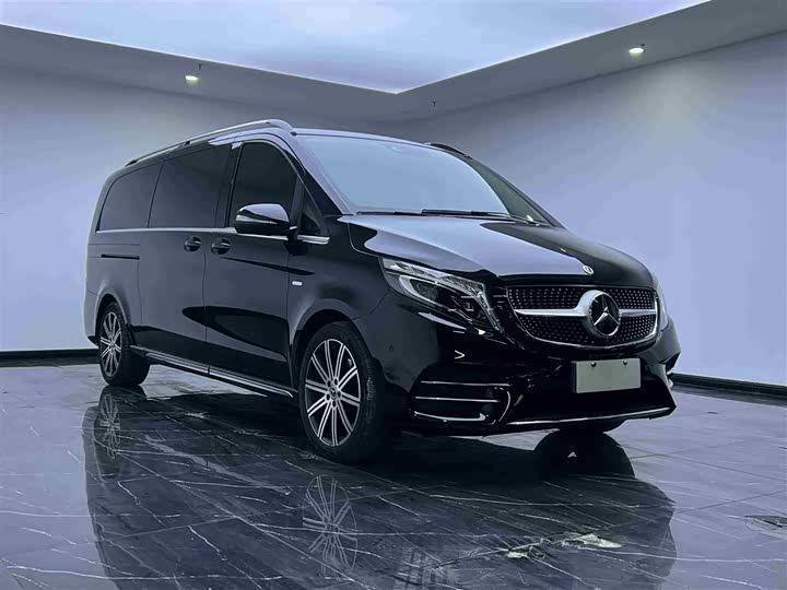 Photo 3 - Mercedes-Benz V-Class