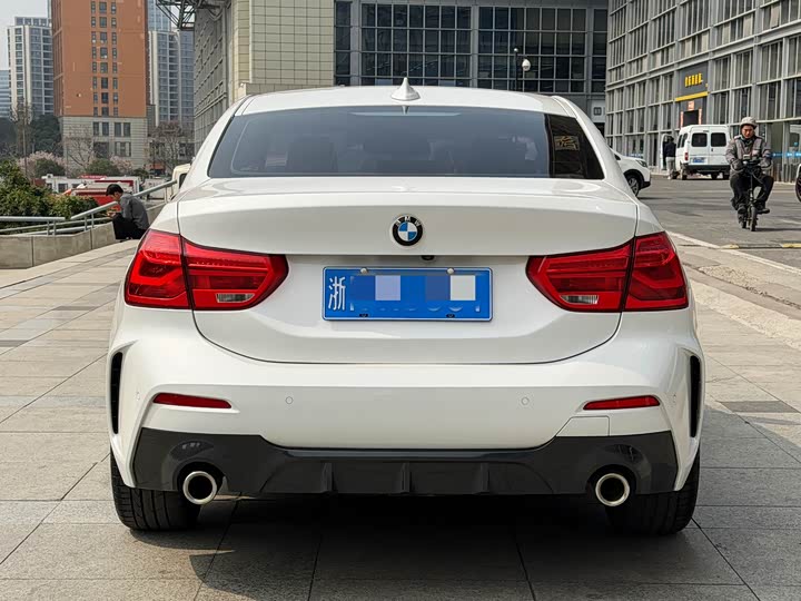 Photo 3 - BMW 1 Series