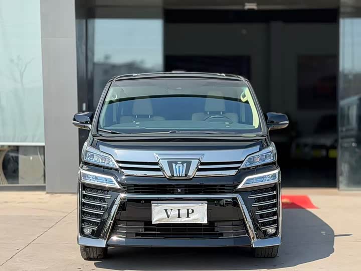 Фото 2 - Toyota Vellfire