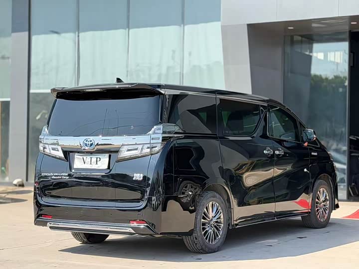 Фото 6 - Toyota Vellfire